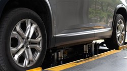 Xe điện đổi pin tại trạm hoán đổi pin Nio ở Hải Khẩu, tỉnh Hải Nam, Trung Quốc. Ảnh: Bloomberg