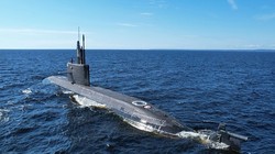 Tàu ngầm phi hạt nhân "Kronstadt" dự án 677 "Lada" thử nghiệm trên biển. Ảnh Video RG