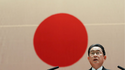 Thủ tướng Nhật Bản được ChatGPT hỏi tại Quốc hội (Ảnh: Bloomberg)