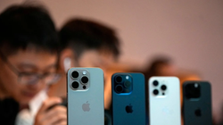 Các mẫu iPhone 15 tại một cửa hàng Apple Store tại Trung Quốc (Ảnh: SCMP)