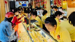 Giá vàng đi ngang. Ảnh: Pinterest.