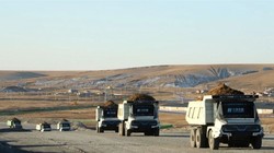 Một đội xe tải không người lái được phát triển bằng giải pháp lái xe tự động của Huawei. Ảnh: SCMP.