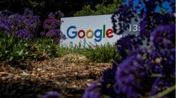 Google là 1 trong 4 công ty được Bộ quốc phòng Mỹ hợp tác. Ảnh: Reuters.