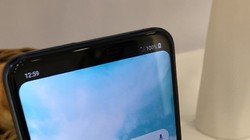 Nguyên mẫu LG G7 (Neo) bất ngời bị lộ trong triển lãm MWC 2018 diễn ra tại Barcelona. Nguồn: Ynet
