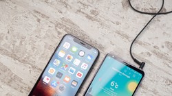 iPhone không còn cổng tai nghe là lý do người dùng chuyển sang Android. Nguồn: PhoneArena