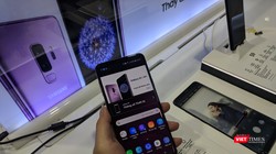 Galaxy S9/S9+ vẫn giữ được điểm nhấn đặc trưng và cảm giác của một thiết bị cao cấp
