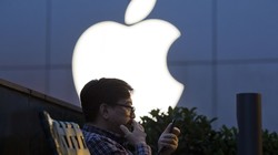 Chính sách kiểm duyệt của Trung Quốc đã tạo nên lỗ hổng nghiêm trọng trên iPhone. Ảnh: AP