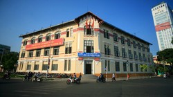 Trụ sở Công ty cổ phần Vận tải Đường sắt Sài Gòn tọa lạc tại một khu đất "siêu" đẹp: 136 Hàm Nghi - Q.1 - Tp. HCM. (Ảnh: Internet)