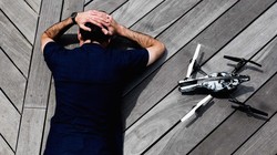 Li Zhanbin đã bị DJI sa thải vào tháng 1/2018. Ảnh minh họa: Vice