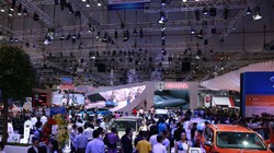 Thị trường ô tô Việt Nam tăng trưởng vượt dự đoán