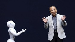 Masayoshi Son hiện là người giàu nhất Nhật Bản - Ảnh: Bloomberg.