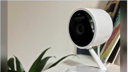  Camera được kiểm soát từ đám mây của  Amazon. Ảnh Reuters