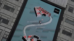Một tấm biển quảng cáo điện tử của Uber ở London - Ảnh: REUTERS