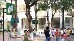 Học sinh tiểu học trong giờ ra chơi (ảnh: Minh Thúy)