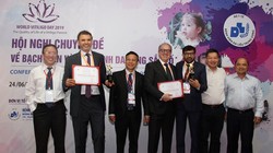 Các chuyên gia thế giới và trong nước tham dự hội thảo quốc tế về bệnh bạch biến