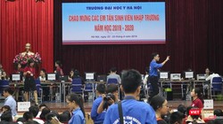 Trường Đại học Y Hà Nội chào đón các tân sinh viên nhập trường. Ảnh: Minh Thúy