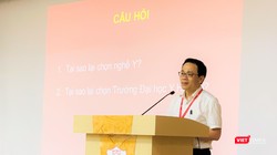 GS.TS. Tạ Thành Văn - Hiệu trưởng Trường Đại học Y Hà Nội 