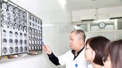 TS. Nguyễn Anh Tuấn - Trưởng Khoa Nội - Hồi sức thần kinh, Bệnh viện Hữu nghị Việt Đức.