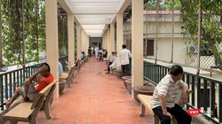 Bệnh nhân ở Viện Sức khỏe tâm thần thư giãn cuối ngày 