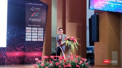 Ông Nguyễn Việt Dũng, Giám đốc Sở KH&CN TP.HCM tại phiên khai mạc sáng 24/11 (ảnh: Hòa Bình)