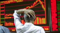 Giá Bitcoin giảm sốc 