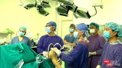 Mỗi ca phẫu thuật ở BV Việt Đức đều cần nhiều xét nghiệm