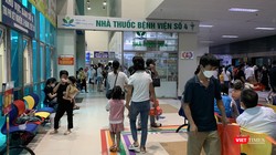 Nhiều bệnh viện thiếu thuốc, thiết bị, vật tư y tế, gây khó khăn cho người bệnh có BHYT