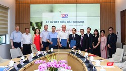 Đại diện Trường Đại học Y Hà Nội, BQL Lăng Chủ tịch Hồ Chí Minh và Viện Nghiên cứu khoa học Dược liệu và Tinh dầu Liên bang Nga ký biên bản ghi nhớ hợp tác đào tạo, nghiên cứu khoa học giữa ba bên.