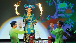 Một buổi Thực hành tín ngưỡng Thờ Mẫu Tam phủ của người Việt