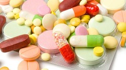 Gần 10.000 số đăng ký thuốc trong nước và nước ngoài đã được Cục Quản lý Dược (Bộ Y tế) gia hạn trong vòng 1 tháng qua