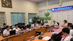 Các chuyên gia thuộc nhiều chuyên khoa của BV Đại học Y Hà Nội tham gia KCB từ xa để hỗ trợ các bác sĩ tuyến dưới