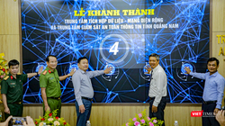 Lãnh đạo tỉnh Quảng Nam bấm nút chính thức đưa Trung tâm tích hợp dữ liệu tỉnh Quảng Nam vào vận hành.