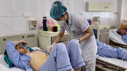 Hy hữu bệnh nhân bị xương cá dài 4cm chui vào gan gây áp xe