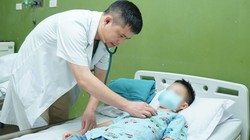 Thay van động mạch phổi qua da giúp trẻ bị tim bẩm sinh tránh phải cưa xương ức