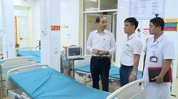 Rà soát người già, trẻ em, phụ nữ có thai, người tàn tật ở vùng lụt Hà Nội để hỗ trợ y tế