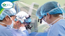 Bác sĩ phối hợp liên tuyến cứu cháu bé rơi vào "cửa tử" vì tai nạn giao thông