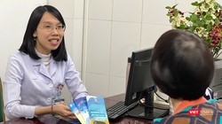Cụ bà mắc Alzheimer làm nhiều việc kỳ lạ, bác sĩ đưa ra lời khuyên