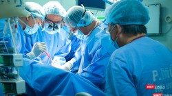 Bệnh viện Hữu nghị Việt Đức lập kỷ lục với 21 ca ghép tạng trong 6 ngày 