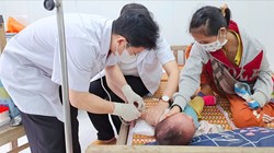 Vụ 2 bé sốt, tử vong ở Quảng Nam: Cử đội y tế cơ động tới hỗ trợ Nam Trà My