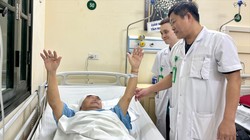 Lần đầu tiên mổ mở sọ, nội soi qua đường mũi để cắt u tuyến yên lớn