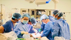 50 giờ chạy đua với thời gian để tái sinh cho nhiều người bệnh