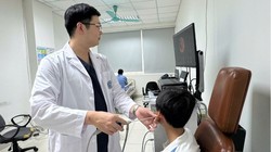 Tắm suối, nhiều trẻ nhập viện vì bị đỉa chui vào đường thở