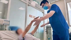 Sốc nhiệt giữa trời nắng 42 độ, nam thợ xây nguy kịch