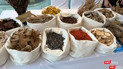 Báo động: Hàng loạt cơ sở dược liệu cổ truyền vi phạm chất lượng