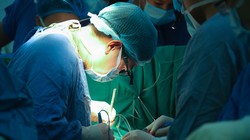 Bộ Y tế đề nghị sớm giải ngân gần 2.500 tỷ đồng BHYT cho TP.HCM