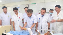 Y tế 12 tỉnh, thành vào tình trạng khẩn cấp ứng phó bão số 5