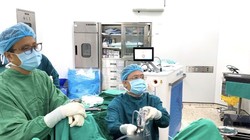 Chần chừ mổ tuyến tiền liệt, cụ ông phải đối mặt khối phì đại nặng gấp 20 lần thường lệ