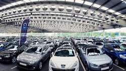 Do nhiều yếu tố tác động khiến số lượng xe bán ra tại châu Âu không được như mong đợi. Nguồn: Reuters.