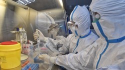 Các nhân viên y tế Trung Quốc (Ảnh: Tân Hoa Xã)