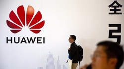 Các lệnh cấm của Mỹ đang đẩy Huawei vào tình thế sinh tử. Ảnh: AP.